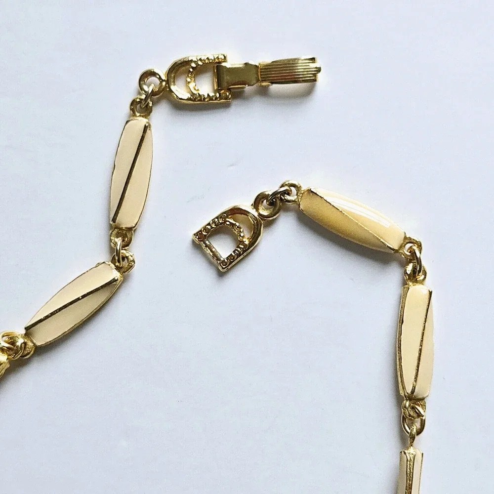 Vintage Choker Necklace Goldtone Cream Enamel Classic Midcentury Twee Coquette